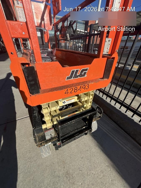 2024 JLG ES1932