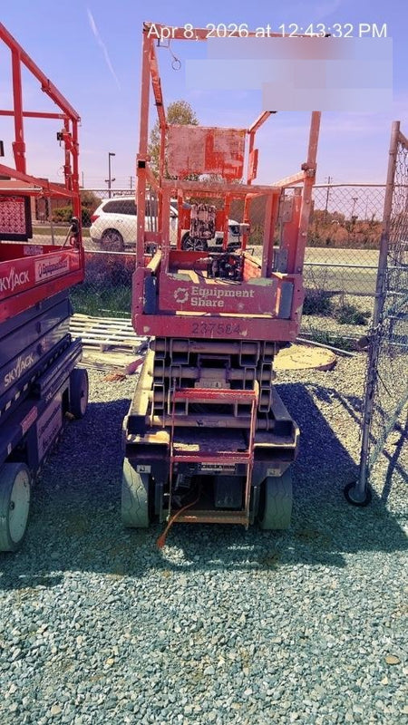 2022 JLG ES2632