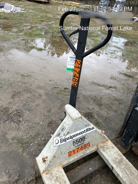 2022 ROUGHNECK 5,500lb Manual Pallet Jack - Roughneck