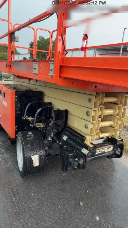 2022 JLG RT4069