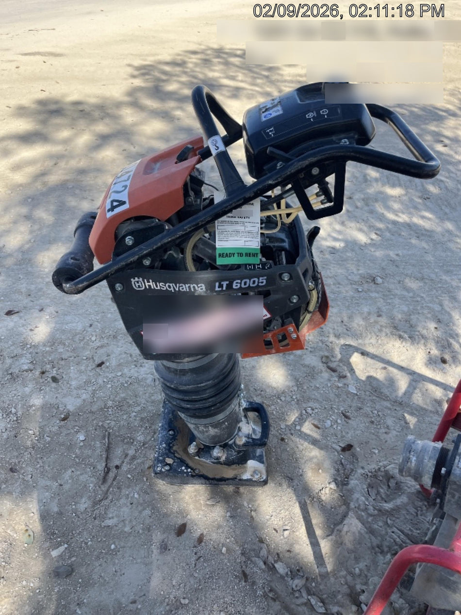 2025 HUSQVARNA LT6005