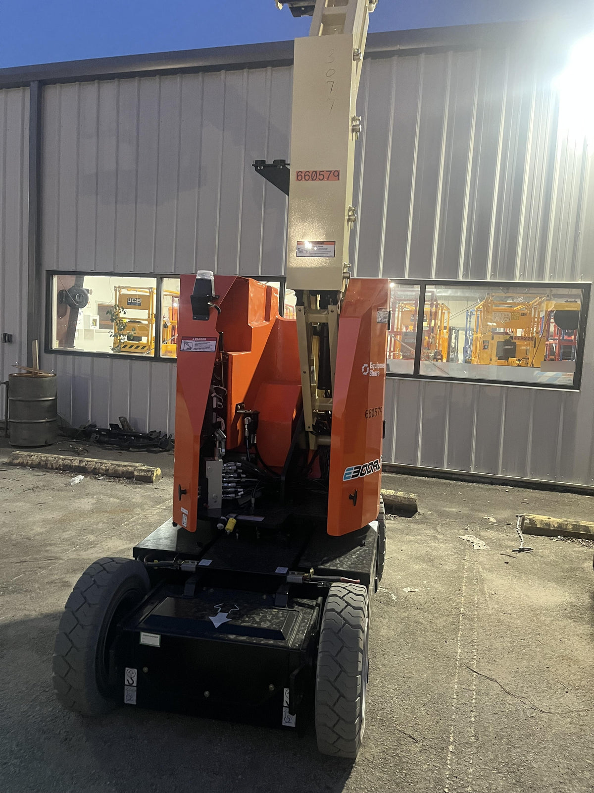 2026 JLG E300AJP
