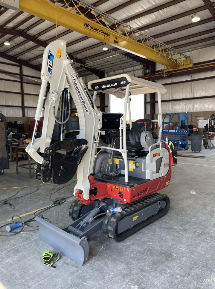 2023 TAKEUCHI TB20e