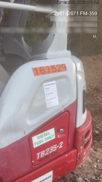 2021 TAKEUCHI TB235-2R