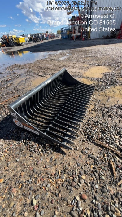 2025 BOBCAT 74" Rock Bucket - Bobcat