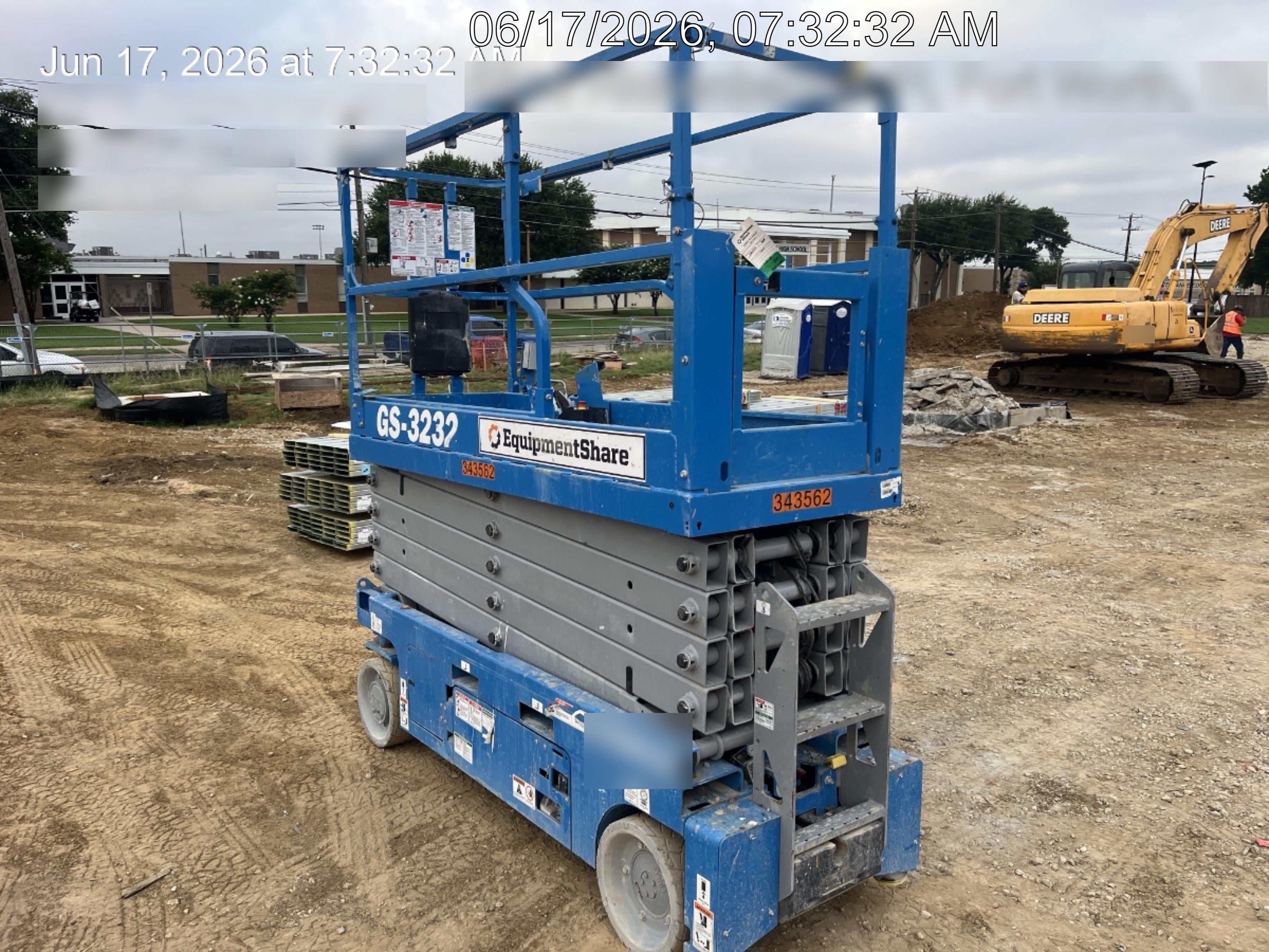 2023 GENIE GS-3232