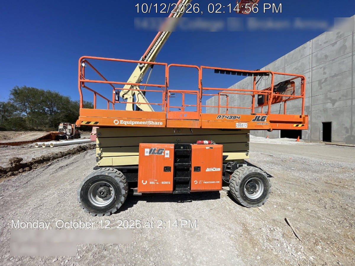 2022 JLG RT4394