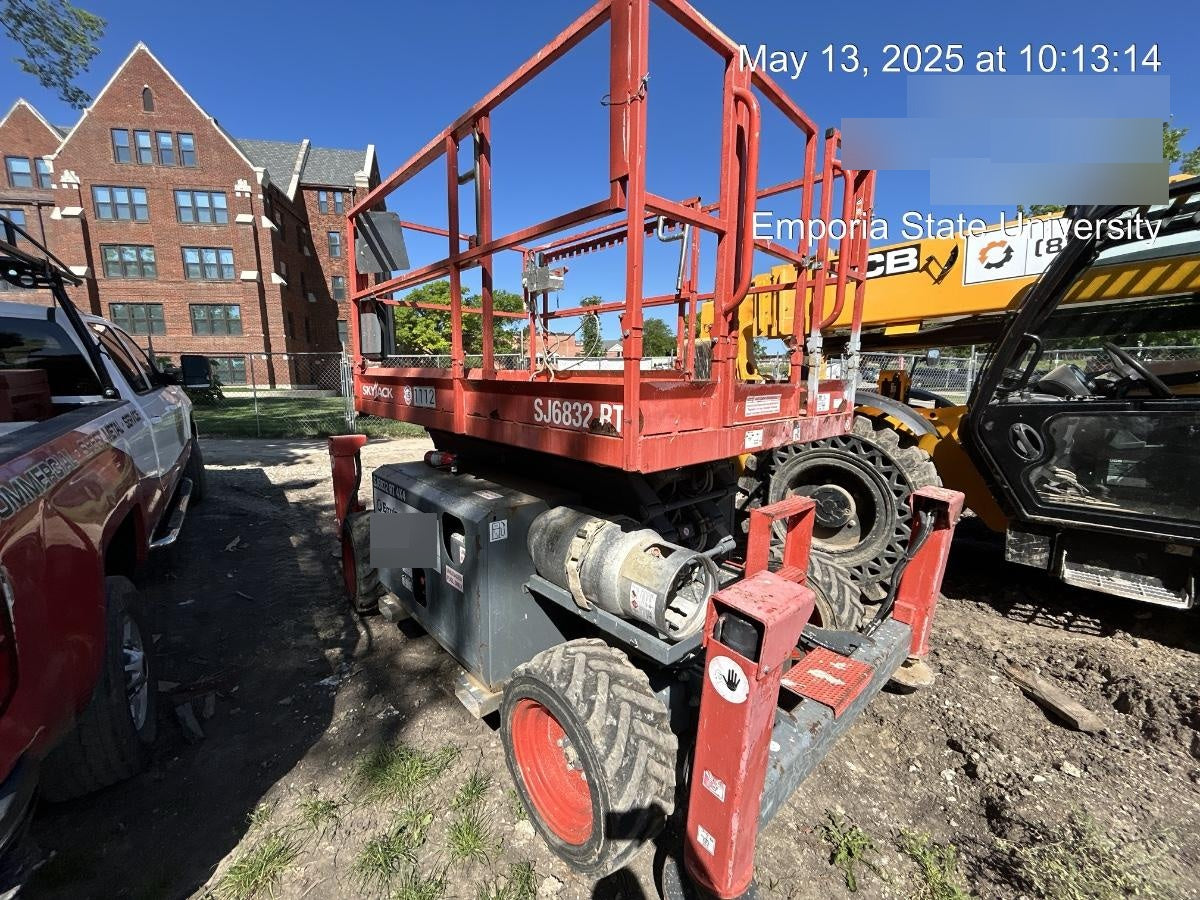 2016 SKYJACK SJ6832 RT