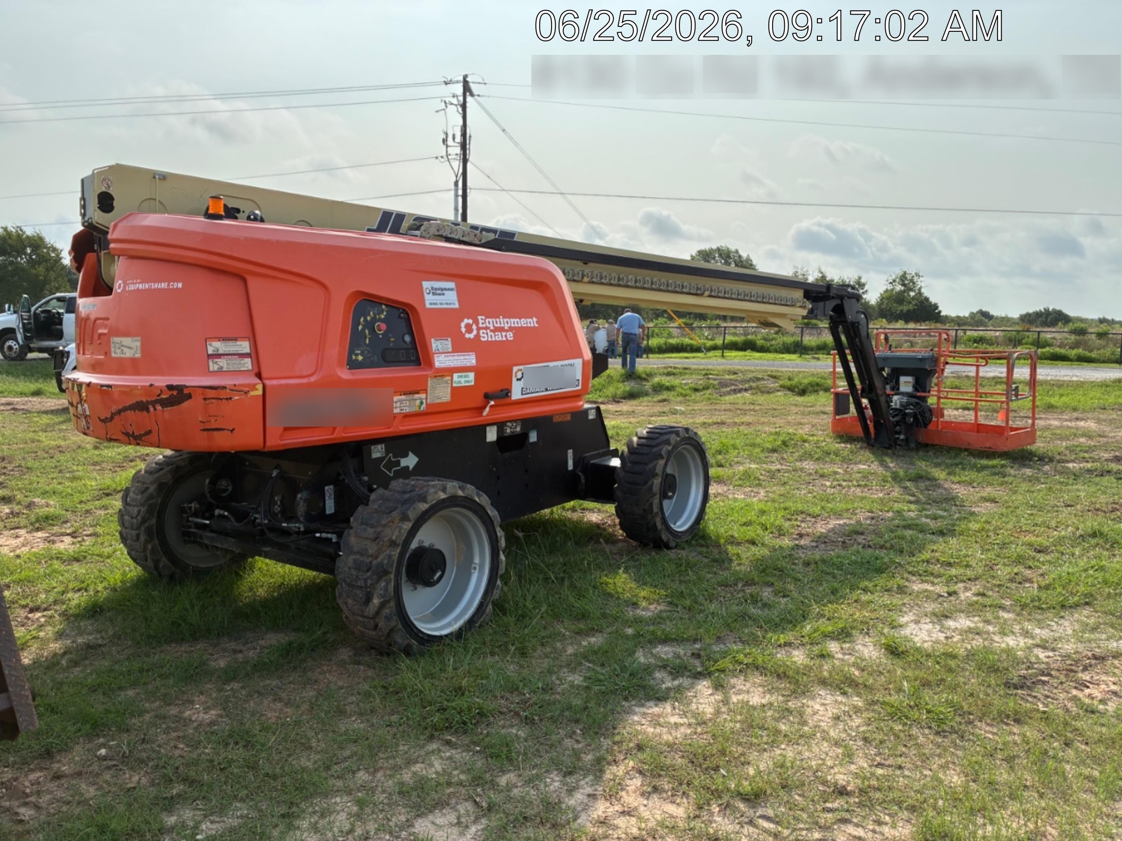 2023 JLG 660SJ