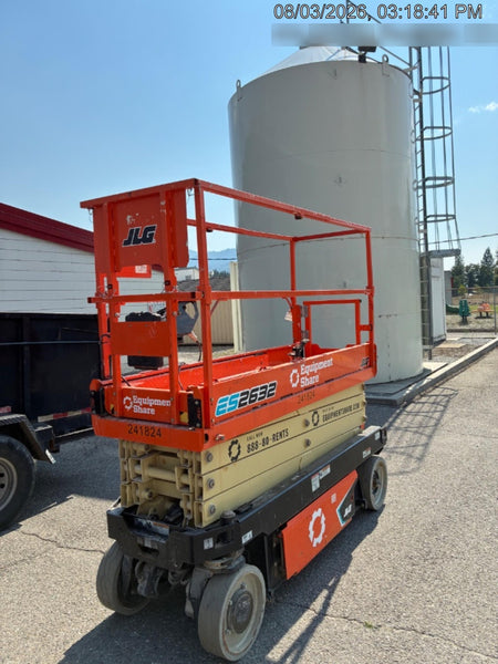 2022 JLG ES2632