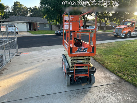 2022 JLG ES1932