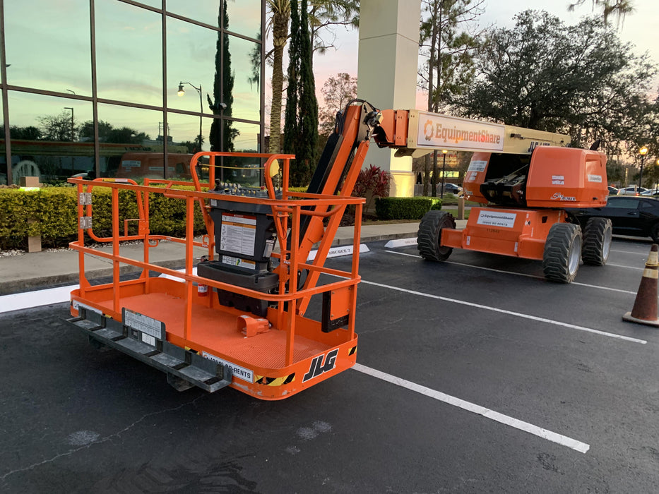2020 JLG 660SJ