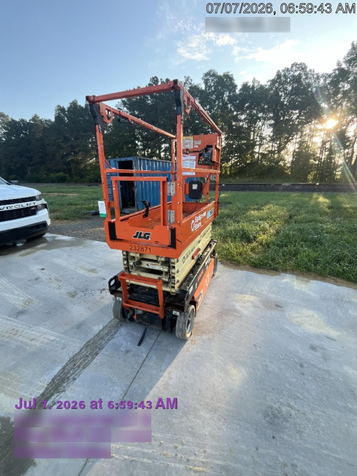 2022 JLG ES1932