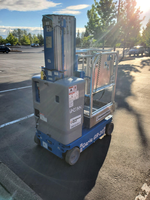 2020 GENIE GR-20