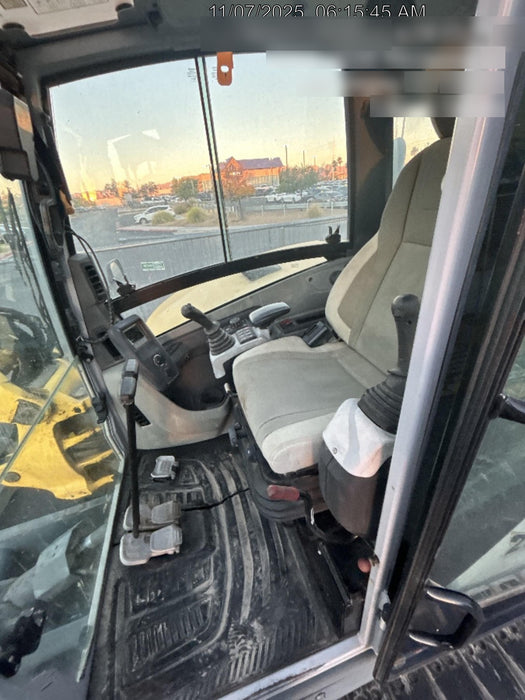 Wacker Neuson ET90 Enclosed Cab, Hybrid Tracks, Long Dipperstick, Bucket