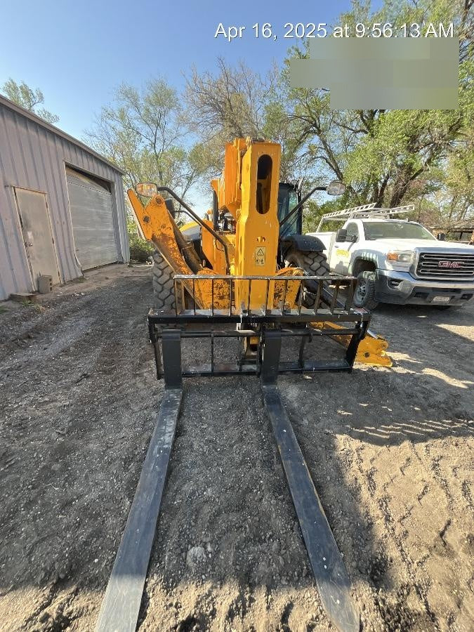 2022 JCB 512-56