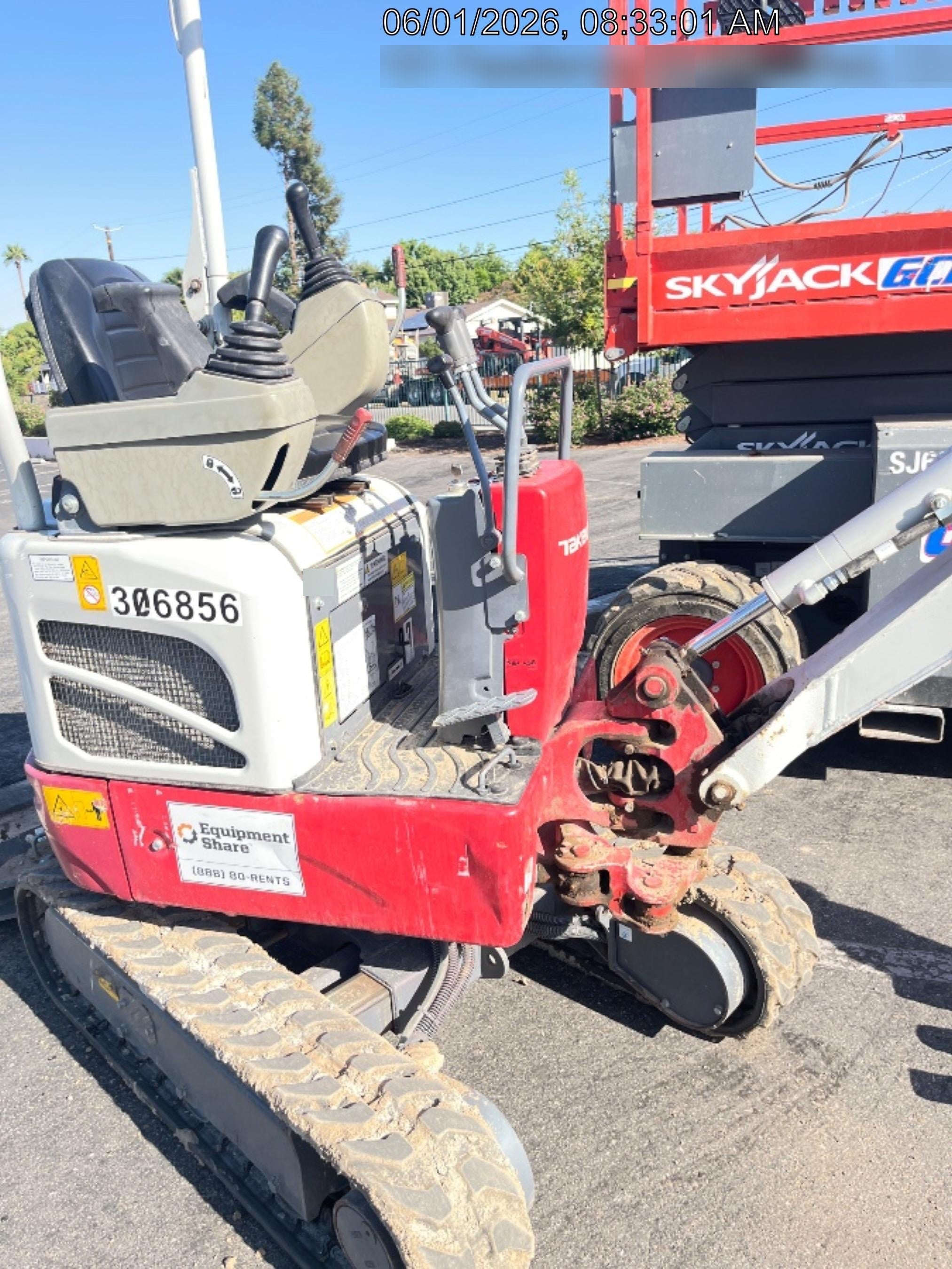 2023 TAKEUCHI TB210R