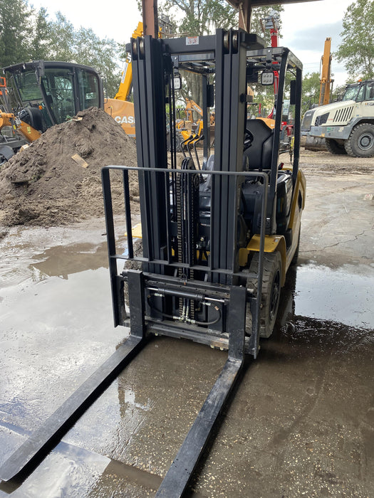 2022 KOMATSU FG25T-16