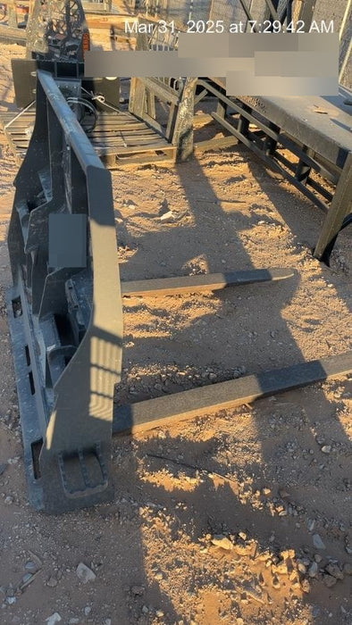 2021 PALADIN 48" Pallet Forks - Paladin