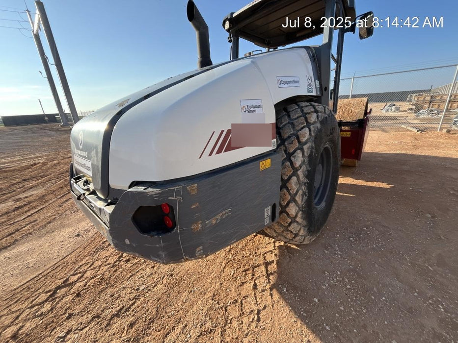 2023 DYNAPAC CA2500D