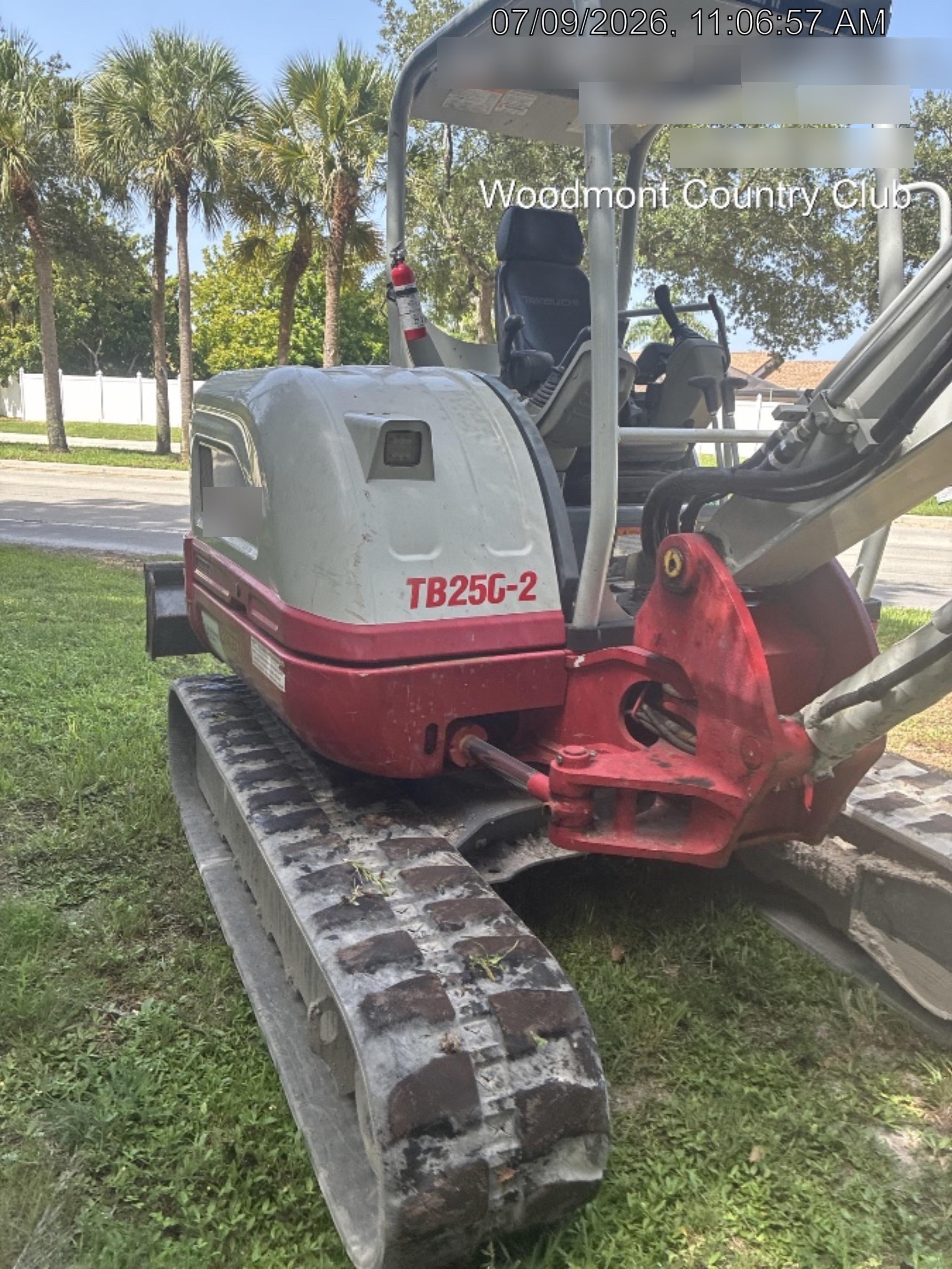 2023 TAKEUCHI TB250-2R
