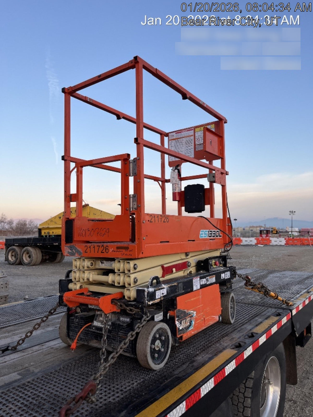 2022 JLG ES1330L