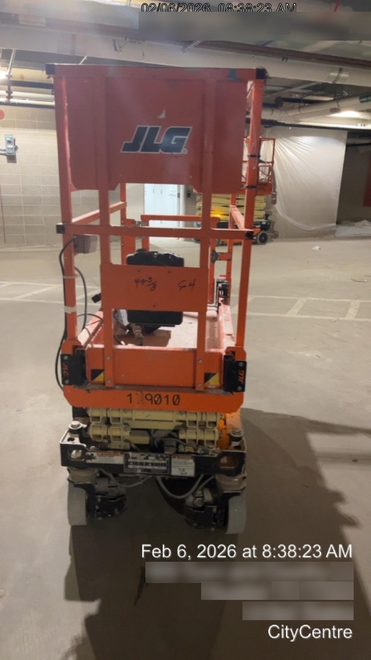2021 JLG ES1330L