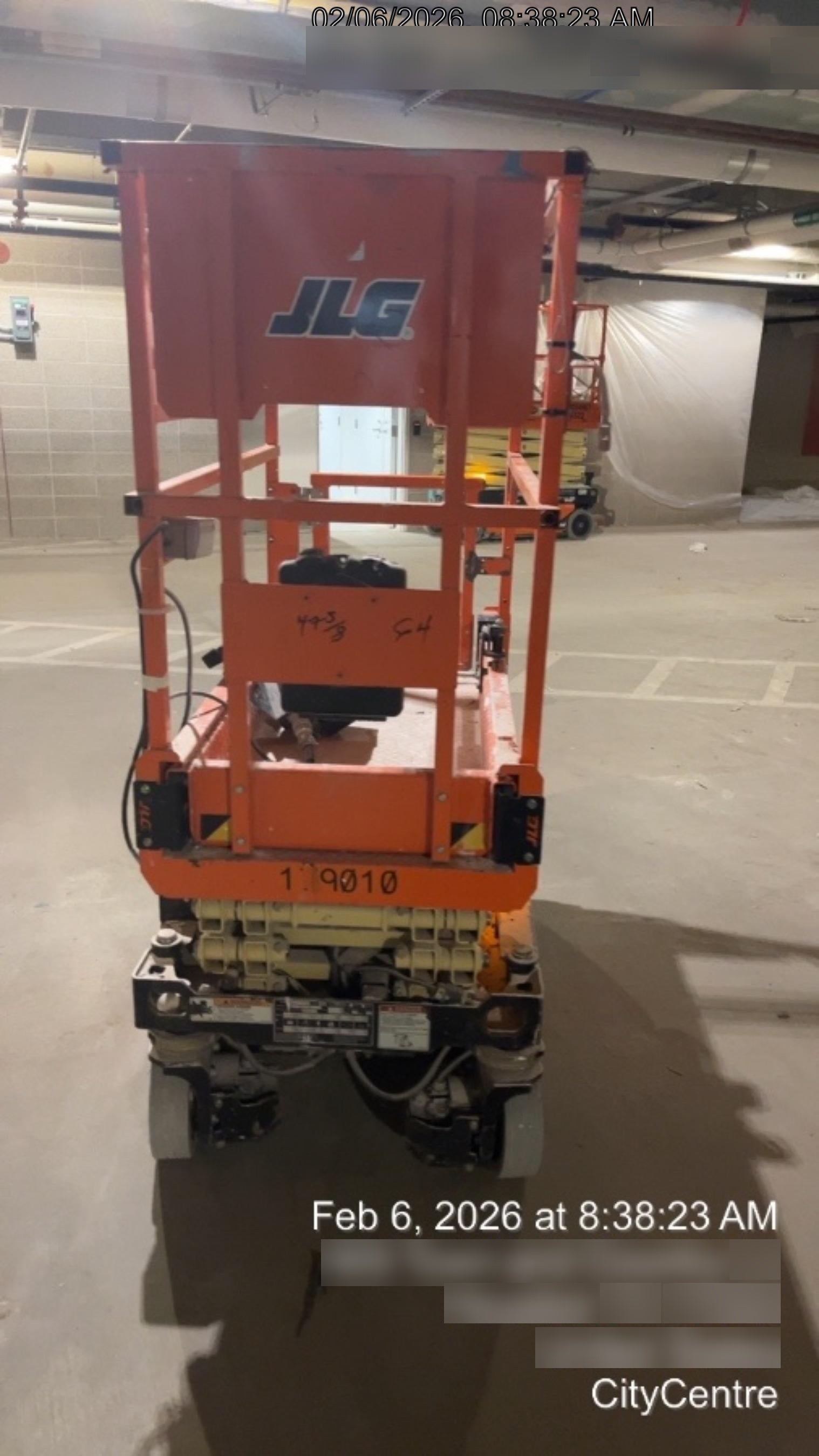 2021 JLG ES1330L