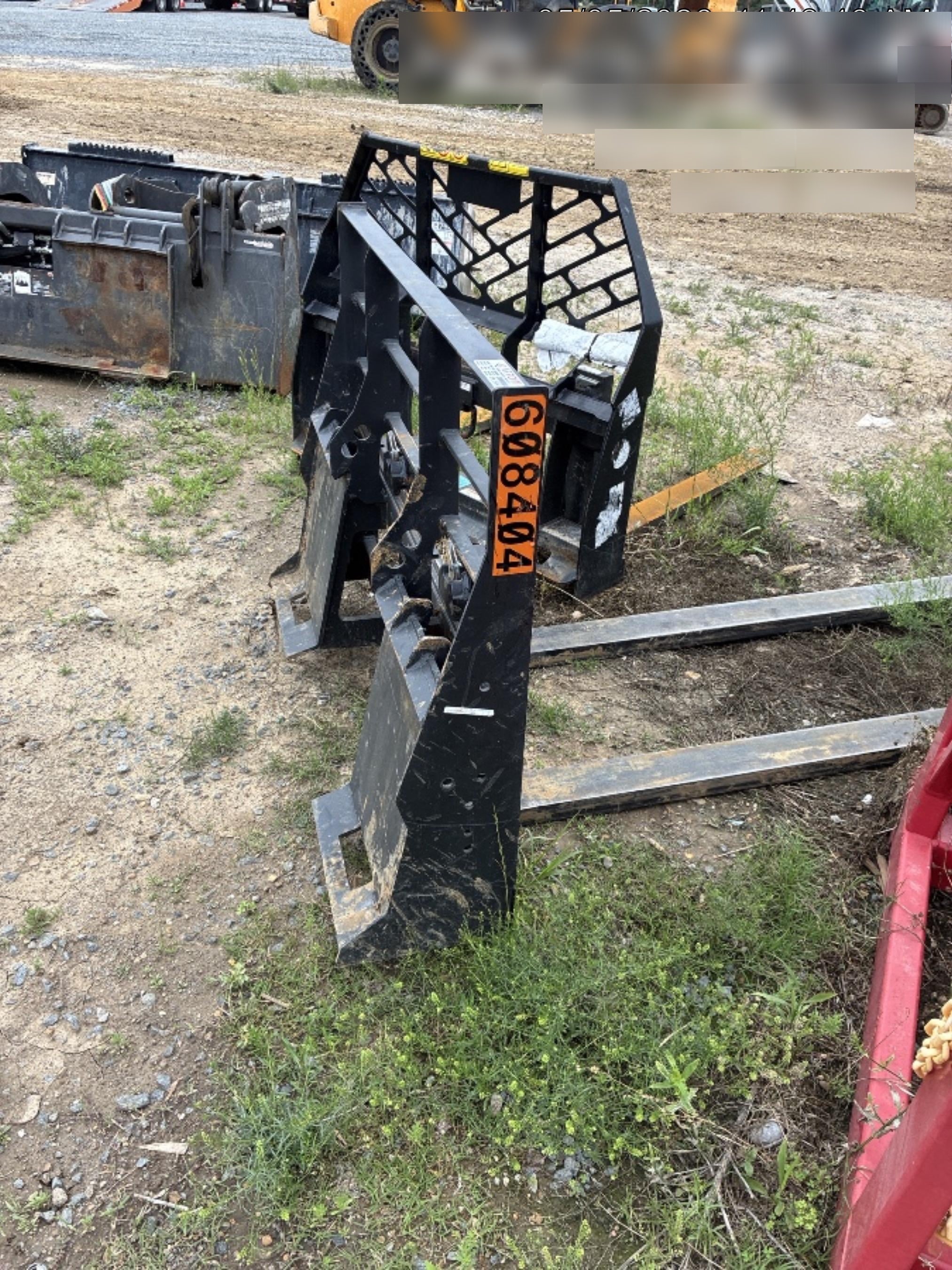 2025 ARROW MATERIAL HANDLING 72" Pallet Forks - Arrow