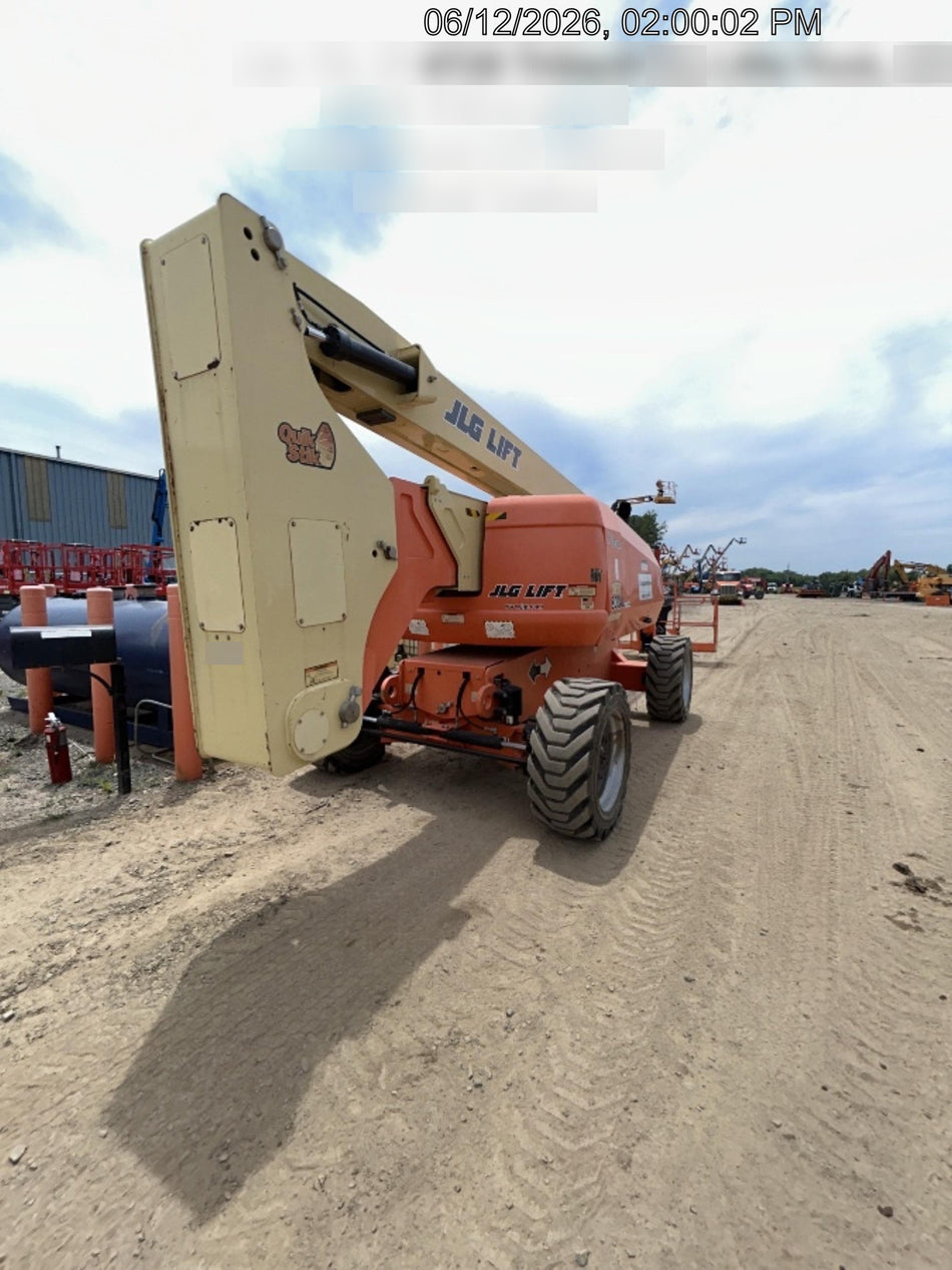 2020 JLG 800AJ