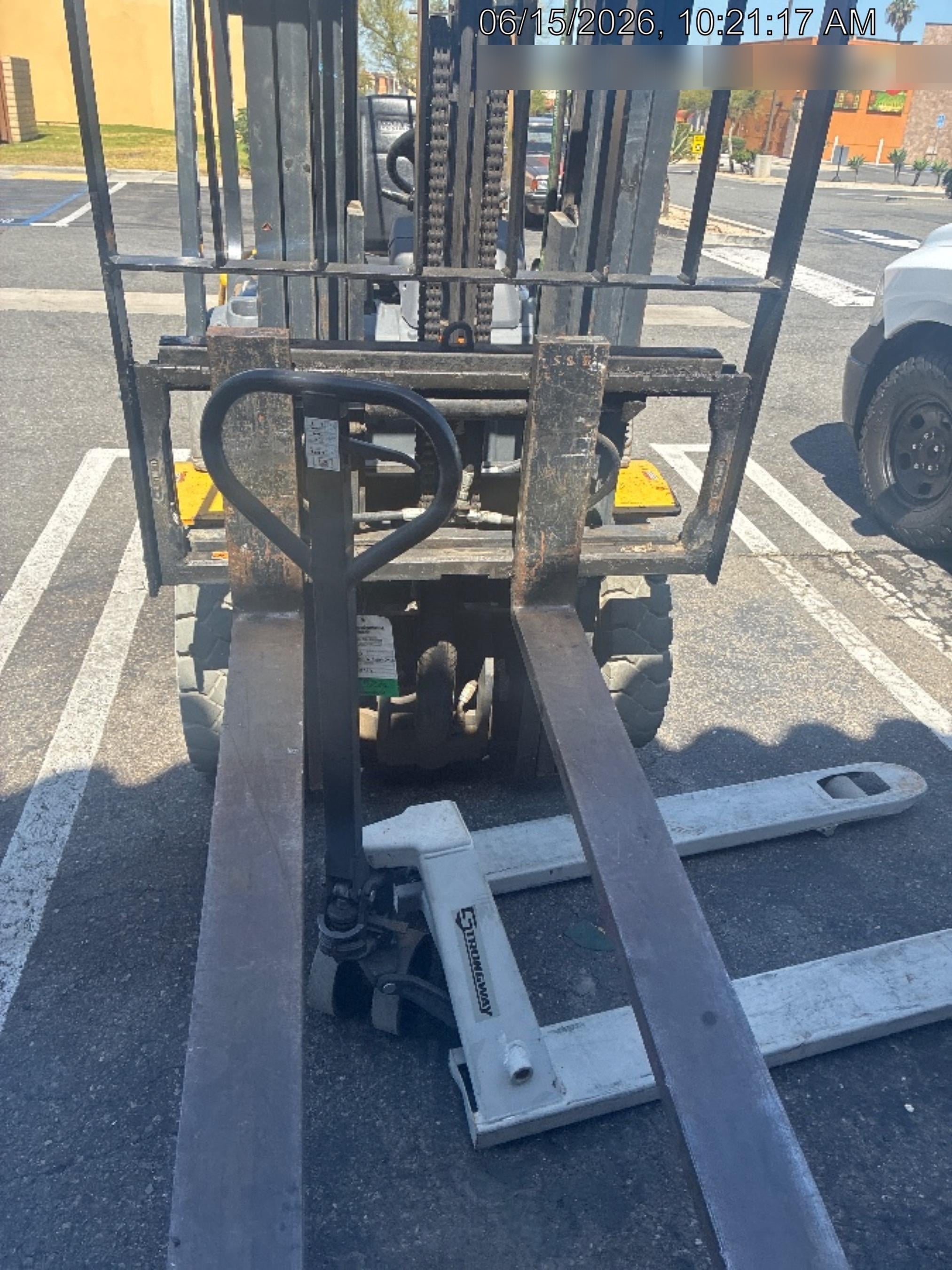 2025 STRONGWAY 4400 lb Pallet Jack
