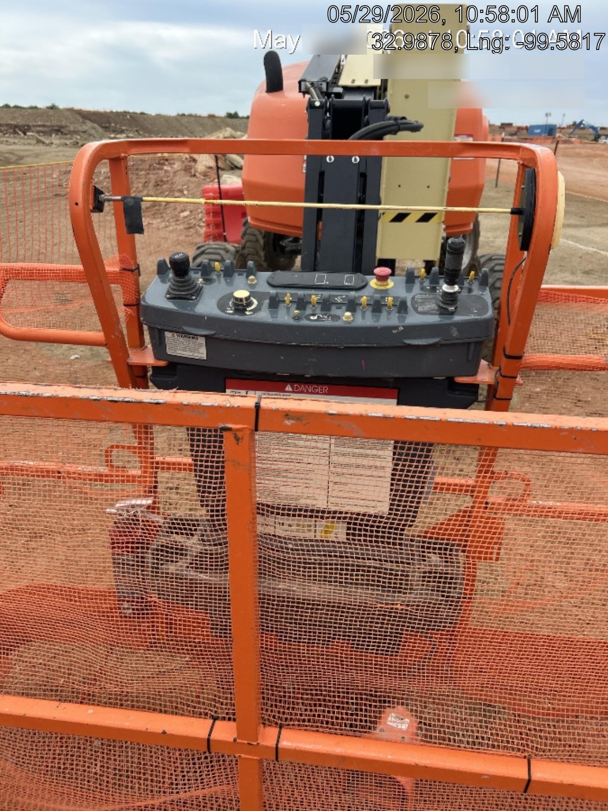 2023 JLG 450AJ