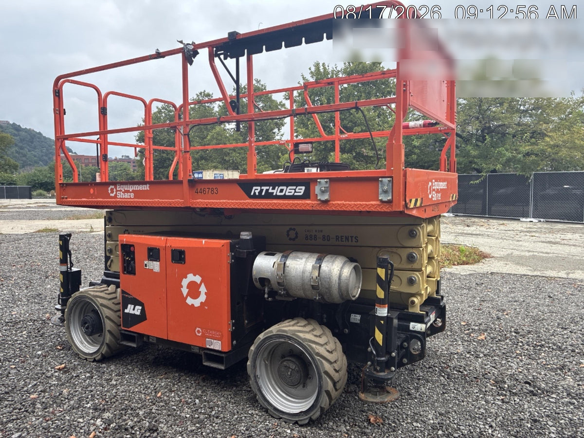 2024 JLG RT4069