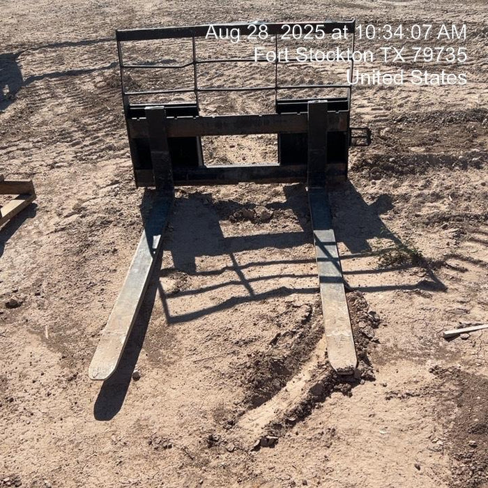 2025 ARROW MATERIAL HANDLING 60" Pallet Forks - Arrow