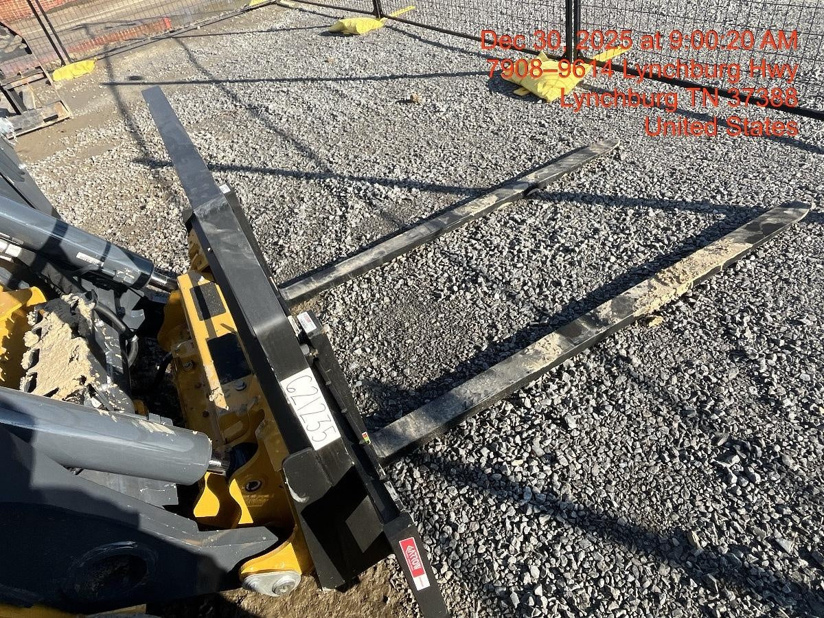 2025 ARROW MATERIAL HANDLING 72" Pallet Forks - Arrow