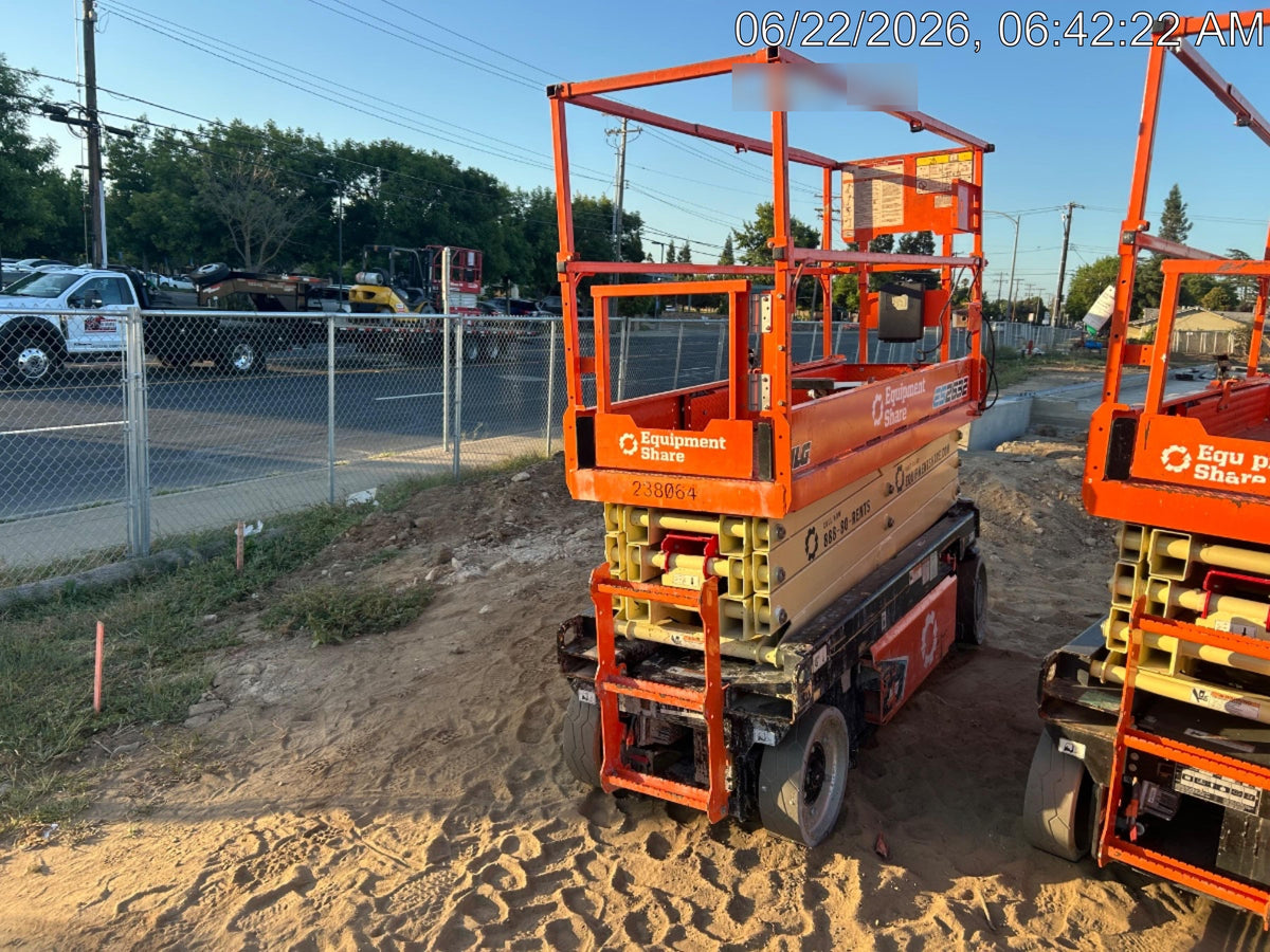 2022 JLG ES2632
