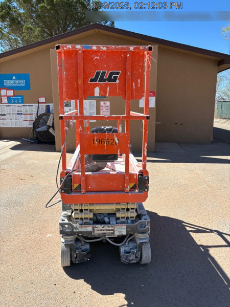 2021 JLG ES1330L