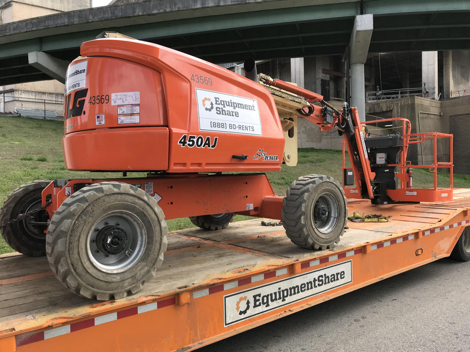 2019 JLG 450AJ