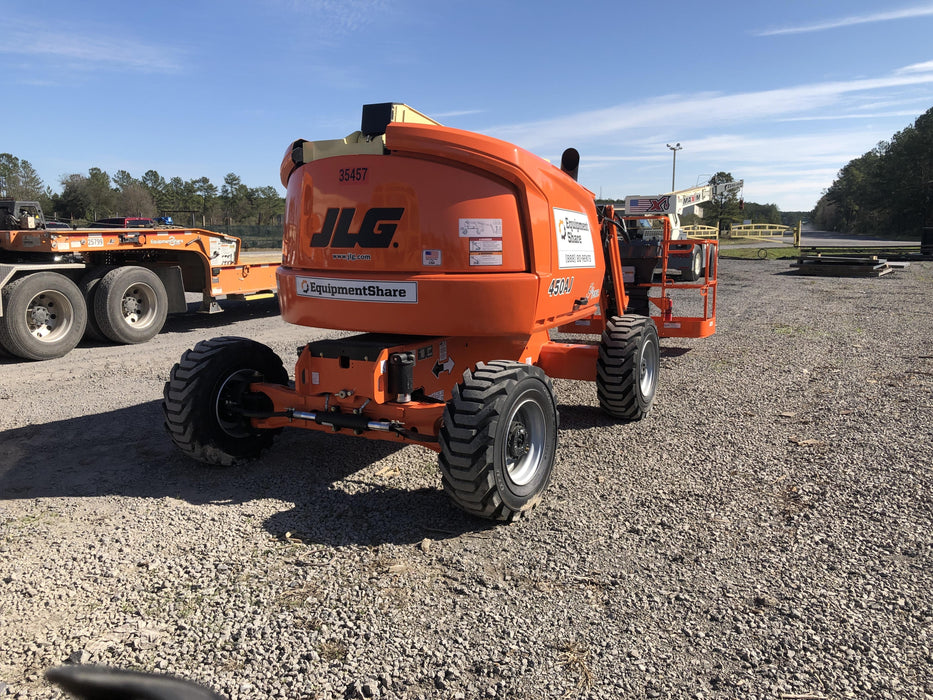 2019 JLG 450AJ