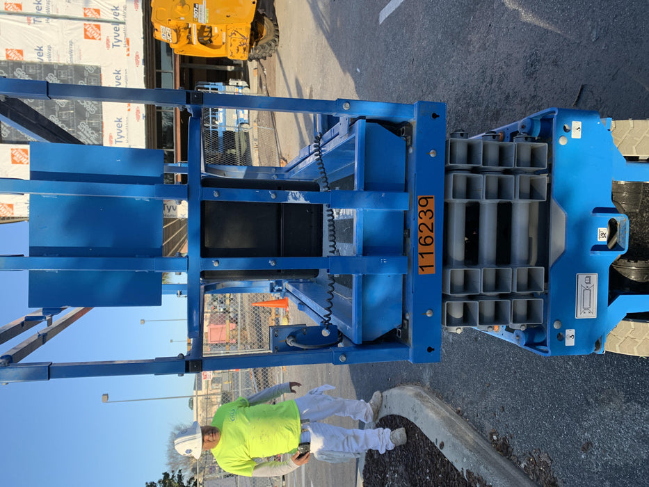 2020 Genie GS-1930 Solid Non Marking Tires, Beacon, Folding rails with half height swing gate