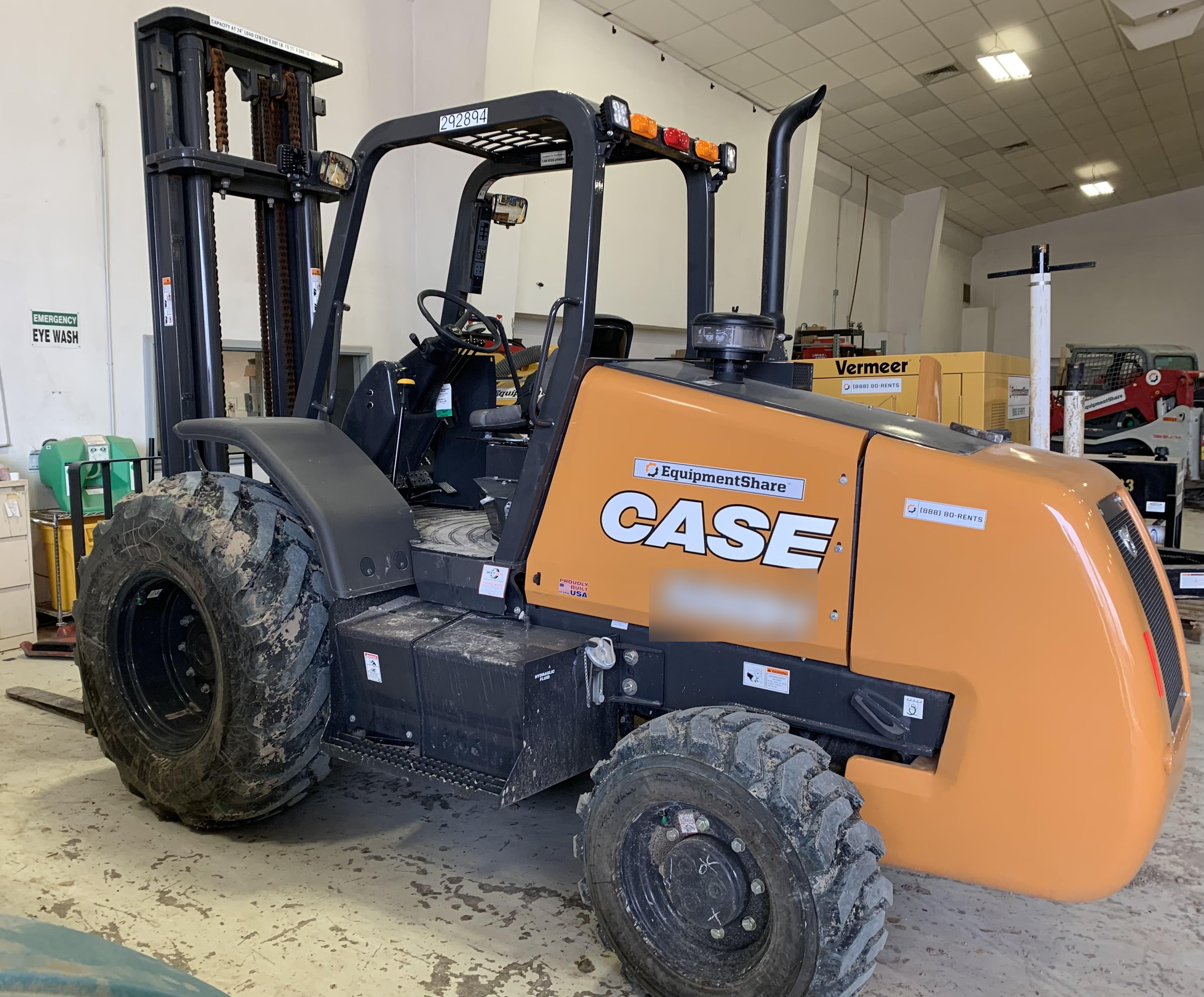 2023 CASE 588H