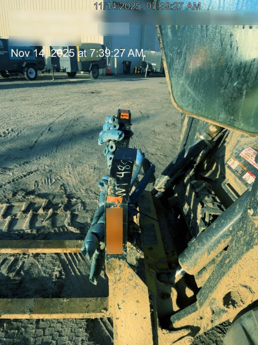 2021 TAKEUCHI 48" Pallet Forks - Takeuchi