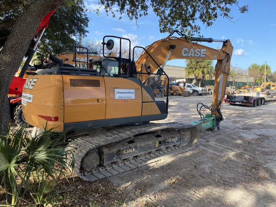 2017 CASE CX210D