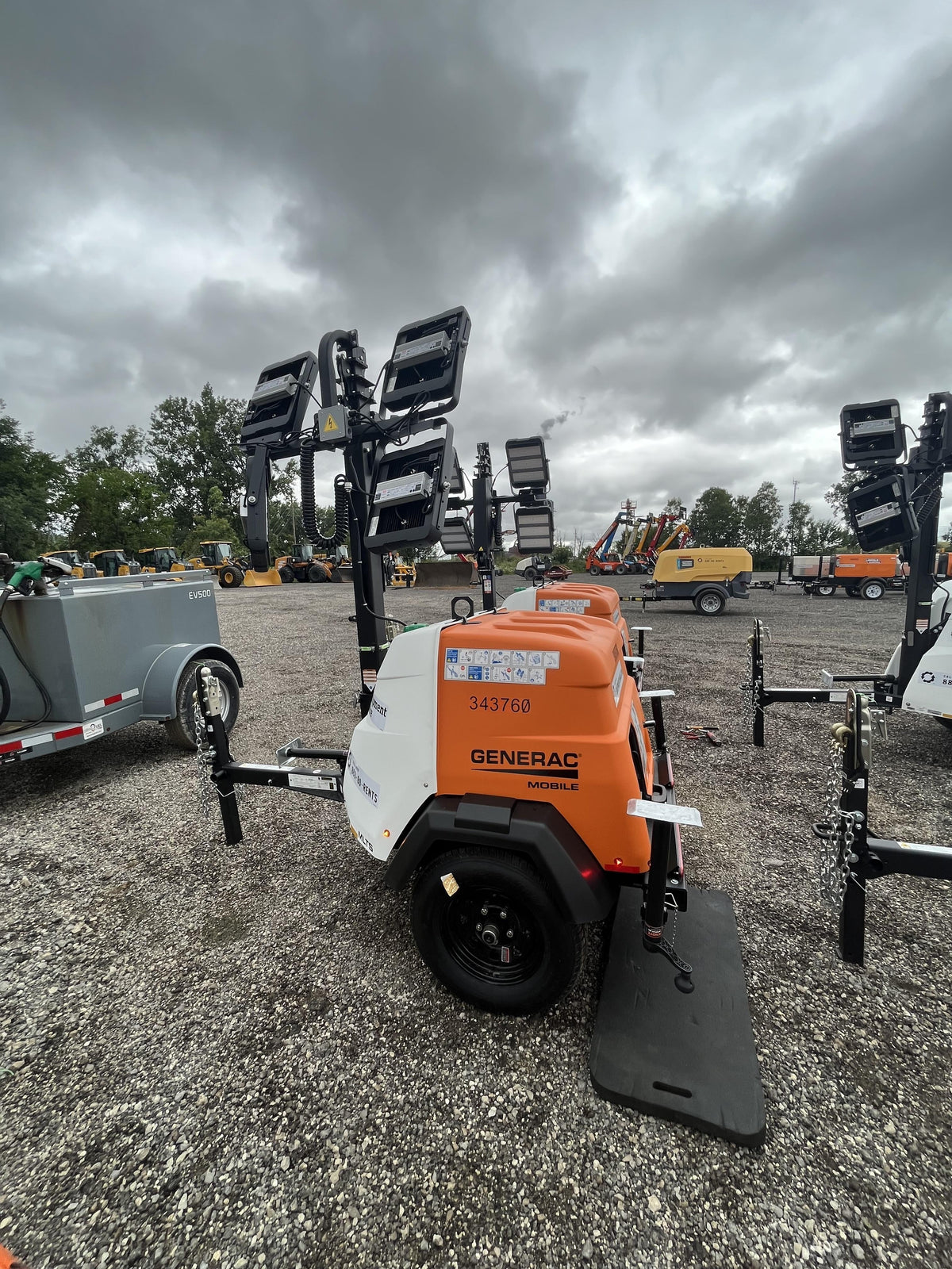 2023 Generac MLT2 Diesel, Flex Switch 120V Input, Powerzone Controller, (4) 320W LED Lights, 4kW Generator, 39.9 Gal Fuel Tank, 2" Ball, T3