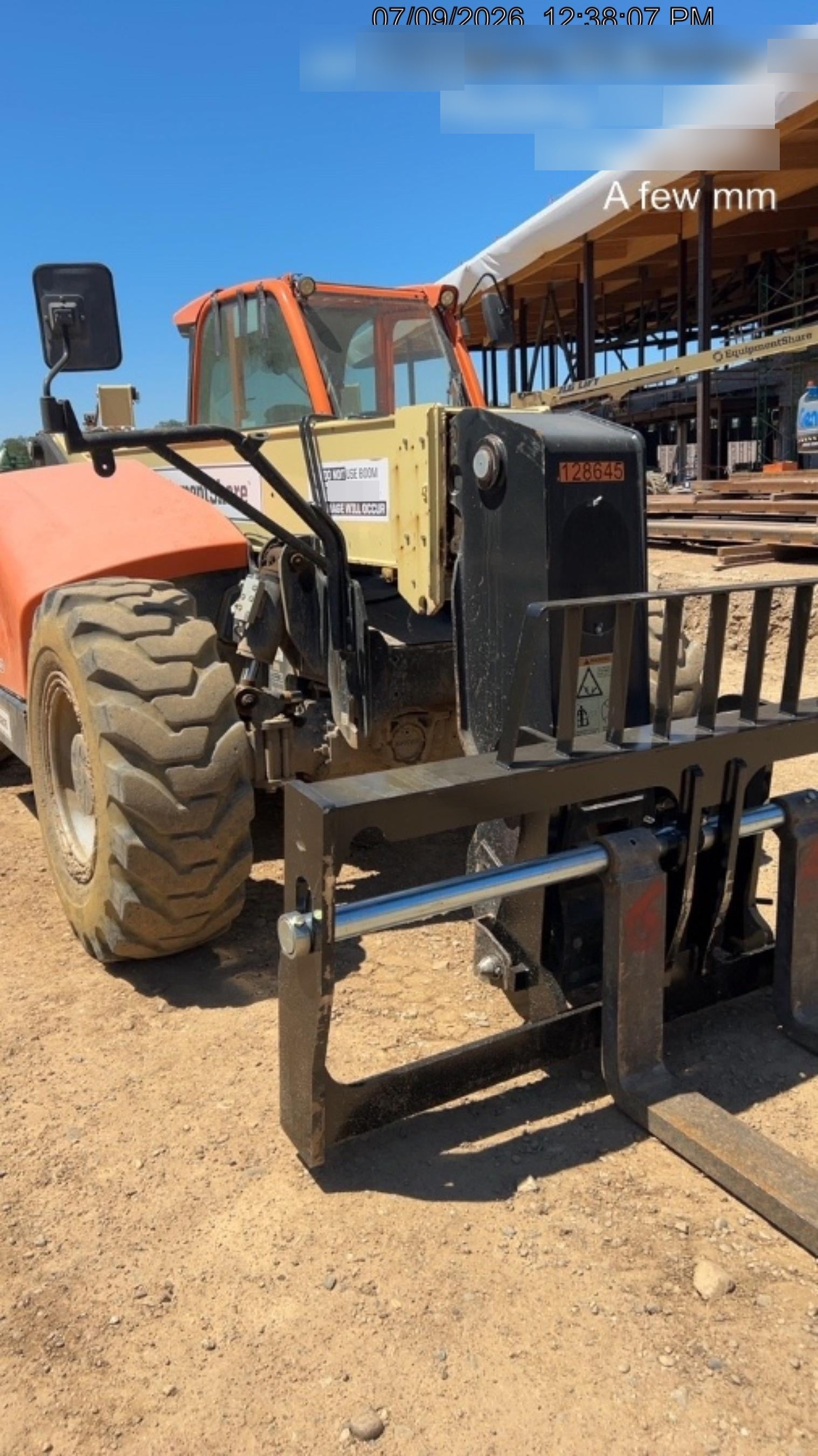 2021 JLG 1732