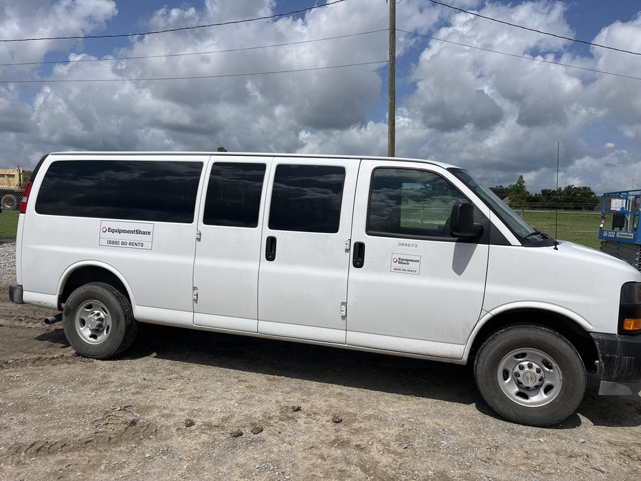 2023 CHEVROLET Express Van - Rental