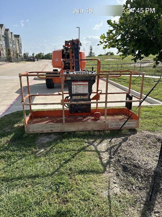 2019 JLG 660SJ