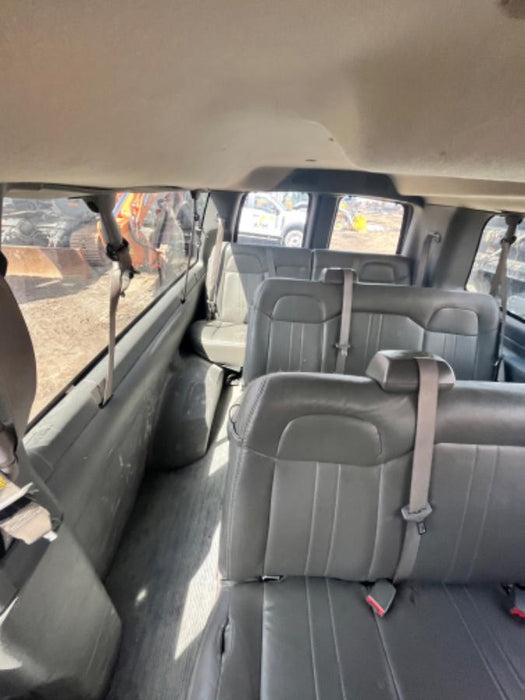 2023 CHEVROLET Express Van - Rental