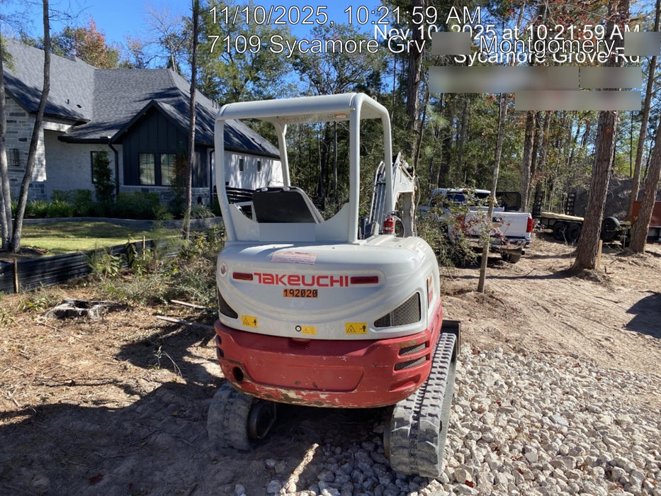 2021 TAKEUCHI TB235-2R