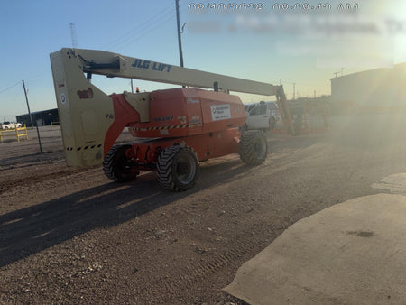 2022 JLG 800AJ